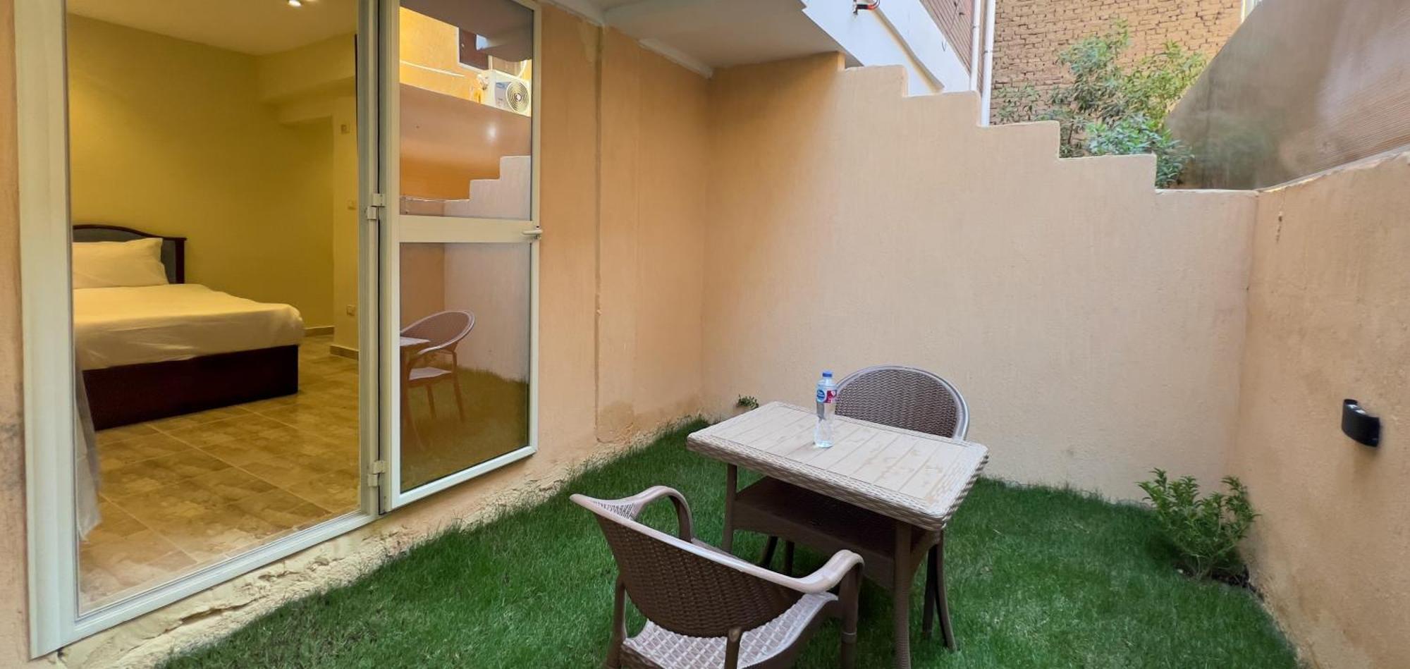 Pyramids Vista Inn Kafret el-Gabal Exterior foto